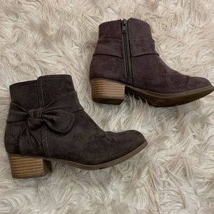 The Children’s Place Booties